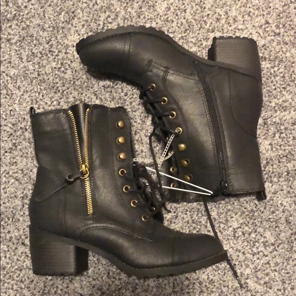 report combat boots